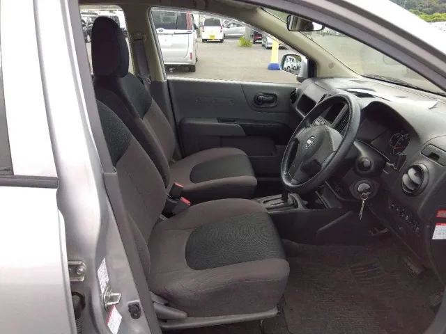 NISSAN AD 2021