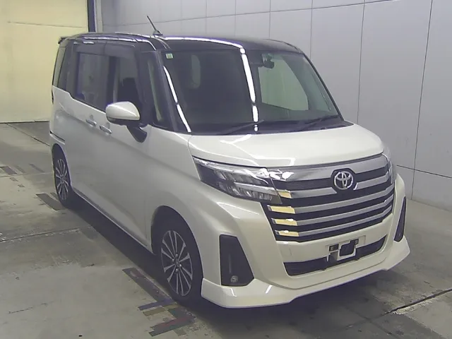TOYOTA ROOMY 2023