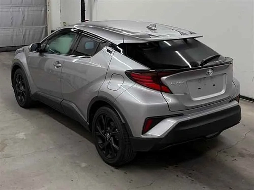 TOYOTA C-HR 2023